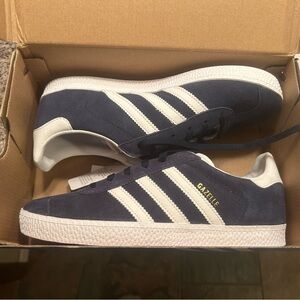 Adidas Gazelle J Blue and White Shoes NWT